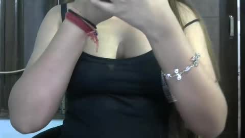 Snapshot of sexylavanya143 chatting on 01.09.25 sexy lavanya online show from 01.09.25