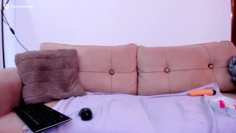 Snapshot of sexymaja77 chatting on 01.03.25 David online show from 01.03.25