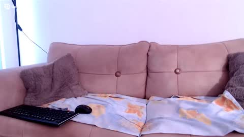 Snapshot of sexymaja77 chatting on 10.19.25 David online show from 10.19.25