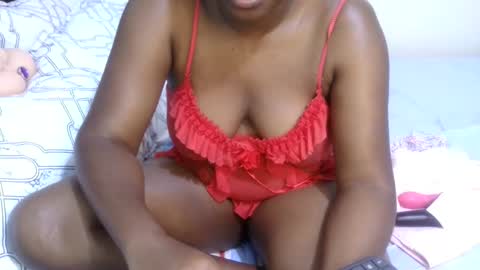 Snapshot of sexymompie chatting on 12.28.24 CANDY online show from 12.28.24