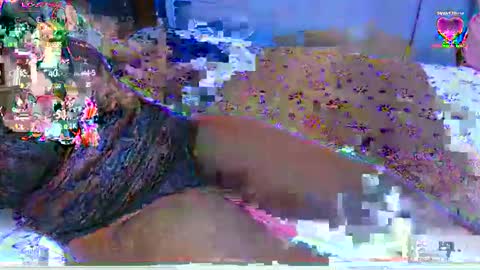 Snapshot of sexymompie chatting on 02.08.25 CANDY online show from 02.08.25