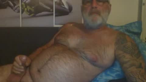Snapshot of sexypaa chatting on 02.19.25 sexypaa online show from 02.19.25