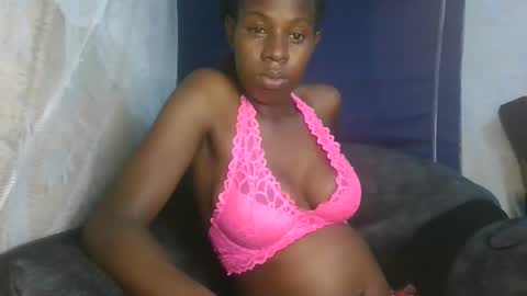 Snapshot of sexywinn chatting on 10.16.25 sexywinn online show from 10.16.25