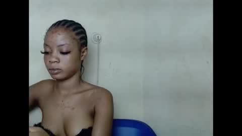 Snapshot of sexyxpeach chatting on 09.20.25 sexyxpeach online show from 09.20.25