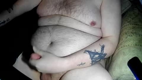 Snapshot of sexzilla15 chatting on 10.31.25 no face online show from 10.31.25