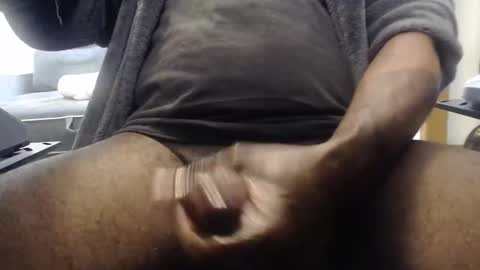 Snapshot of sh3lz chatting on 12.10.24 sh3lz online show from 12.10.24