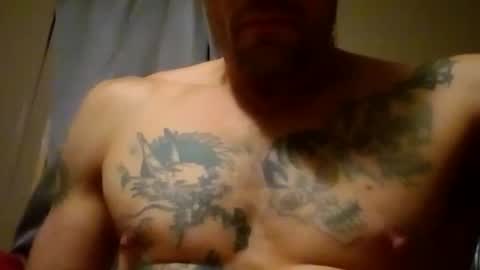 Snapshot of shadow7094184670 chatting on 10.16.25 shadow7094184670 online show from 10.16.25