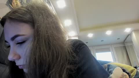 Snapshot of shadow_raffi chatting on 12.22.24 shadow_raffi online show from 12.22.24