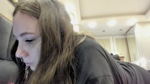 Snapshot of shadow_raffi chatting on 03.09.25 shadow_raffi online show from 03.09.25