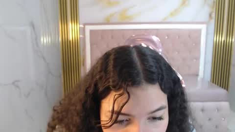 Snapshot of shalon_diaz_sub chatting on 01.09.25 Shalon online show from 01.09.25