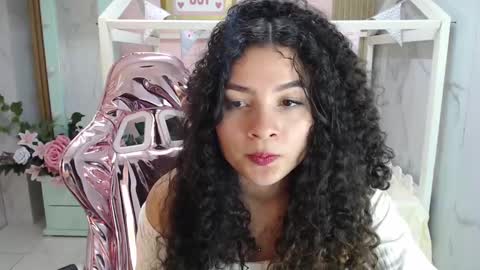 Snapshot of shalon_diaz_sub chatting on 01.16.25 Shalon online show from 01.16.25