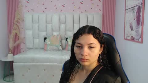 Snapshot of shalon_diaz_sub chatting on 10.06.25 Shalon online show from 10.06.25