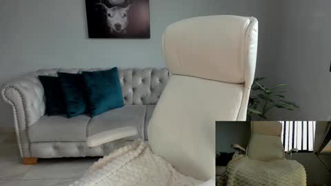 Snapshot of shanabellucy chatting on 02.05.25 onlyfans shanabellucy online show from 02.05.25