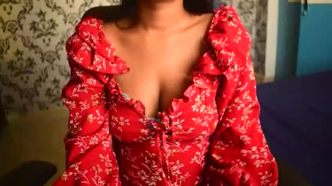 Snapshot of shanaya_indian chatting on 09.23.25 shanaya indian online show from 09.23.25