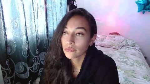 shantal_d01 online show from 09.30.25