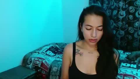 Snapshot of shantal_d03 chatting on 02.21.25 shantal_d03 online show from 02.21.25