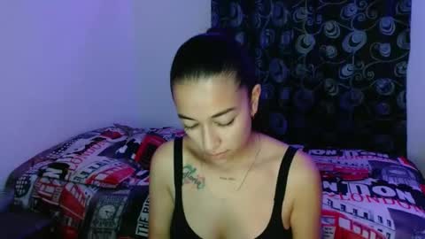 Snapshot of shantal_d03 chatting on 02.24.25 shantal_d03 online show from 02.24.25