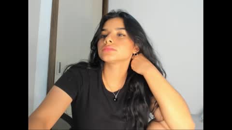 Snapshot of shara_jones chatting on 02.16.25 Sara online show from 02.16.25