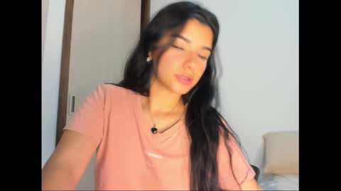 Snapshot of shara_jones chatting on 02.21.25 Sara online show from 02.21.25