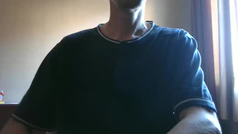 Snapshot of shedevr02 chatting on 11.09.25 Roger online show from 11.09.25