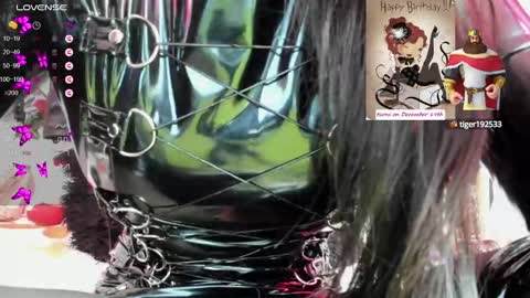 Snapshot of shengyi_blue chatting on 12.19.24  anyela7773 online show from 12.19.24