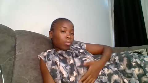 Snapshot of shi_assy chatting on 10.08.25 shi assy online show from 10.08.25