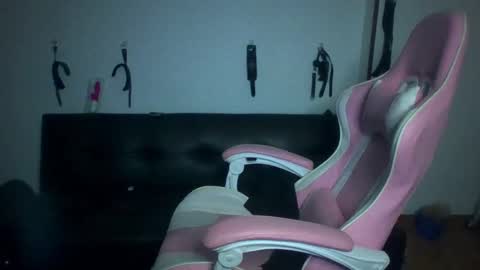 Snapshot of shineex chatting on 02.19.25 Shinee online show from 02.19.25