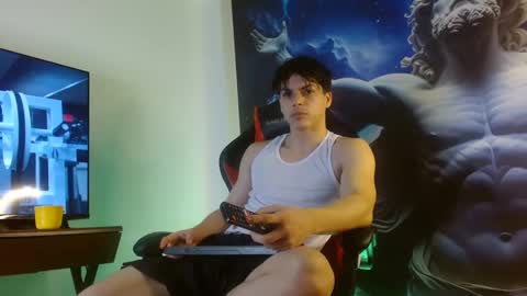 Snapshot of shinobi_grey chatting on 01.08.25  .. shinobi .. online show from 01.08.25