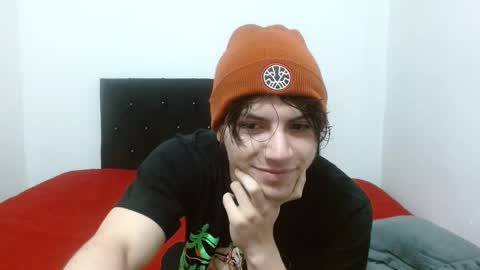 Snapshot of shinobi_grey chatting on 02.10.25  .. shinobi .. online show from 02.10.25