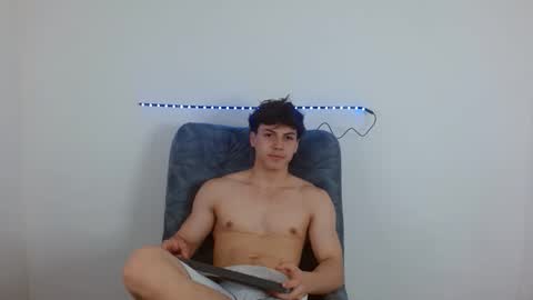 Snapshot of shinobi_grey chatting on 03.06.25  .. shinobi .. online show from 03.06.25