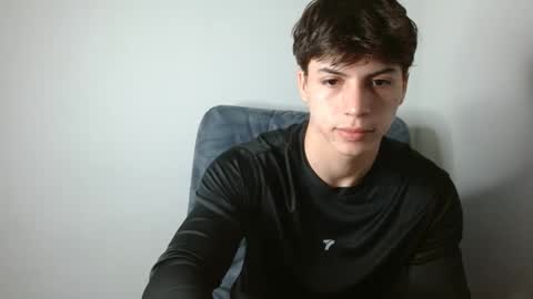 Snapshot of shinobi_grey chatting on 03.11.25  .. shinobi .. online show from 03.11.25