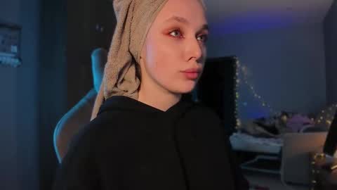 Snapshot of shorty_di chatting on 01.21.25 Diana online show from 01.21.25