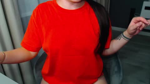 Snapshot of shy_26 chatting on 12.12.24 shy_26 online show from 12.12.24