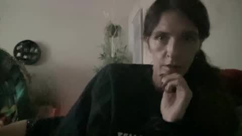 Snapshot of shydevil11 chatting on 09.19.25 Trex online show from 09.19.25