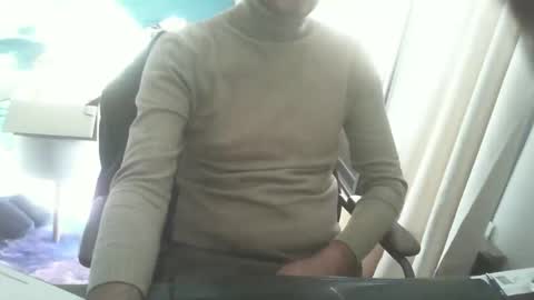 Snapshot of shyfrenchcock chatting on 01.17.25 shyfrenchcock online show from 01.17.25