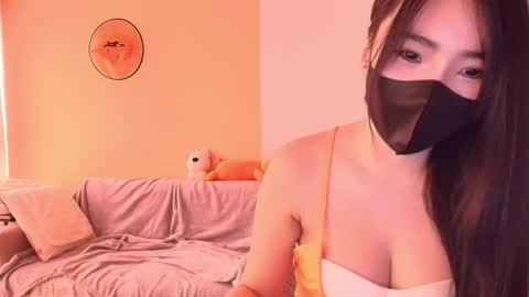 Snapshot of si_mokoko chatting on 10.31.25 si_mokoko online show from 10.31.25