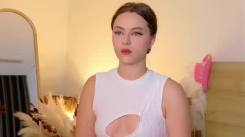 Snapshot of sienna_voss chatting on 09.28.25 sienna_voss online show from 09.28.25
