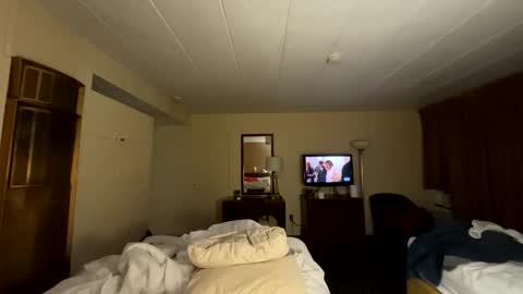 Snapshot of sierdsmaj chatting on 11.11.25 Rudeboy online show from 11.11.25