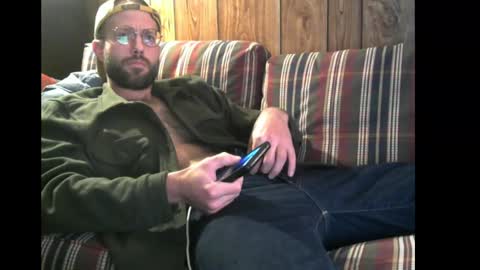 Snapshot of silu1027 chatting on 10.05.25 silu1027 online show from 10.05.25