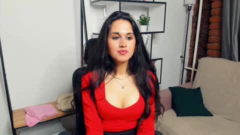 Syrena online show from 10.14.25