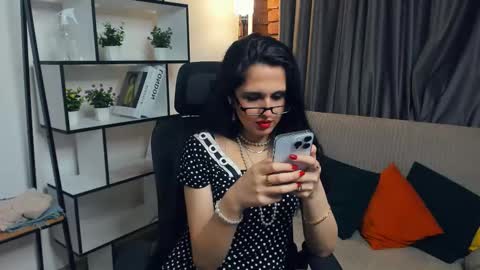 Syrena online show from 10.15.25