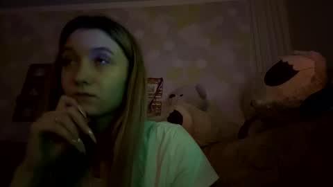 Snapshot of silverxkitty chatting on 09.14.25 SilverxKitty online show from 09.14.25