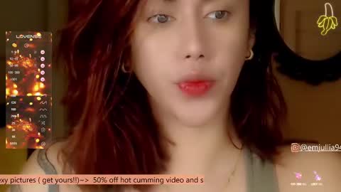 Snapshot of simplyjullia chatting on 01.27.25 online show from 01.27.25