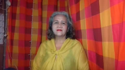 Snapshot of single_momma68 chatting on 01.10.25 Single momma68 online show from 01.10.25