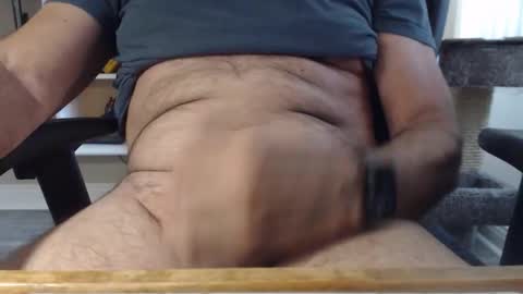 Snapshot of singlemaleca chatting on 10.29.25 SingleMaleCA online show from 10.29.25