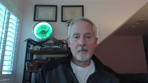 Snapshot of sir_lust_alot chatting on 01.01.25 Don Roberto online show from 01.01.25