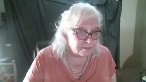 Sissy Diane online show from 10.13.25