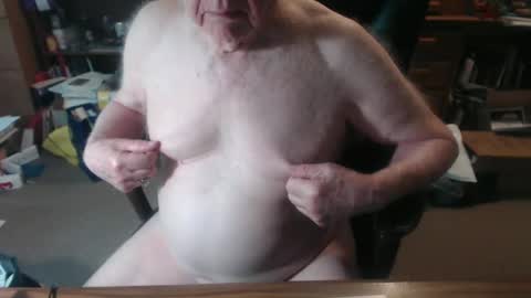 Snapshot of sjbottomboi chatting on 09.25.25 sjbottomboi online show from 09.25.25