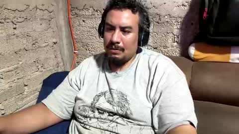 Snapshot of skinhell chatting on 11.03.25 Elias online show from 11.03.25