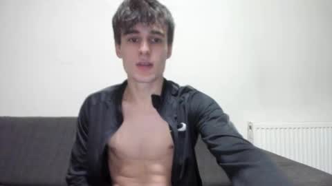 Snapshot of skinnyguywithbigd chatting on 03.02.25 skinnyguywithbigd online show from 03.02.25